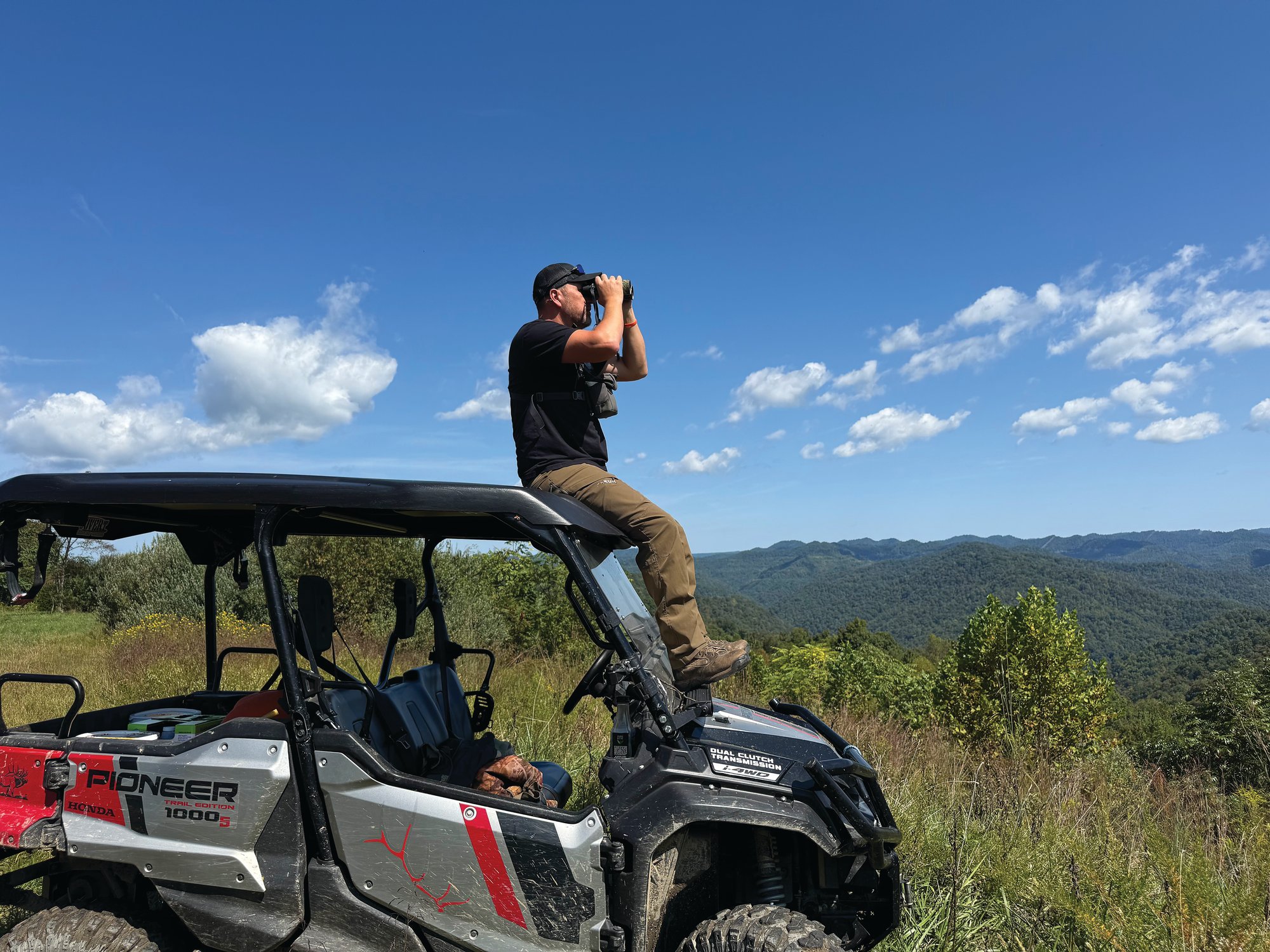 IMG_1960 Hurley Combs_CMYK