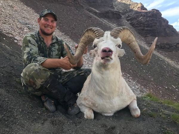 F2AC6144-C4CF-4A69-A71C-79864AAC7042_1_105_c